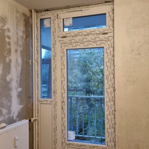 Detail van modern kozijnprofiel door Select Kozijnen