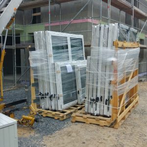 Kozijnen verpakt voor montage of levering door Select Kozijnen
